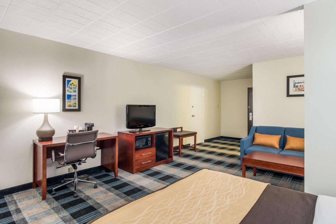 Comfort Inn & Suites Montrose Hill Eksteriør billede